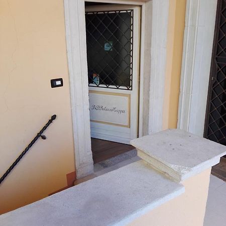 B&B Palazzo Cappa Л'Акуила Экстерьер фото