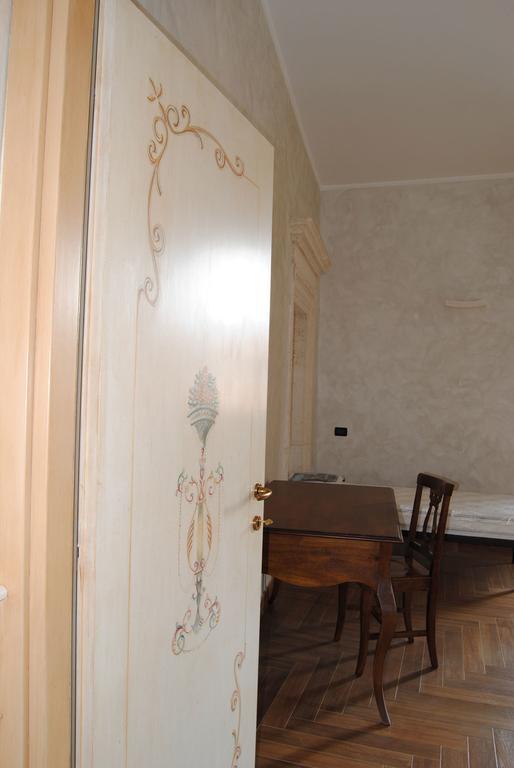 B&B Palazzo Cappa Л'Акуила Экстерьер фото