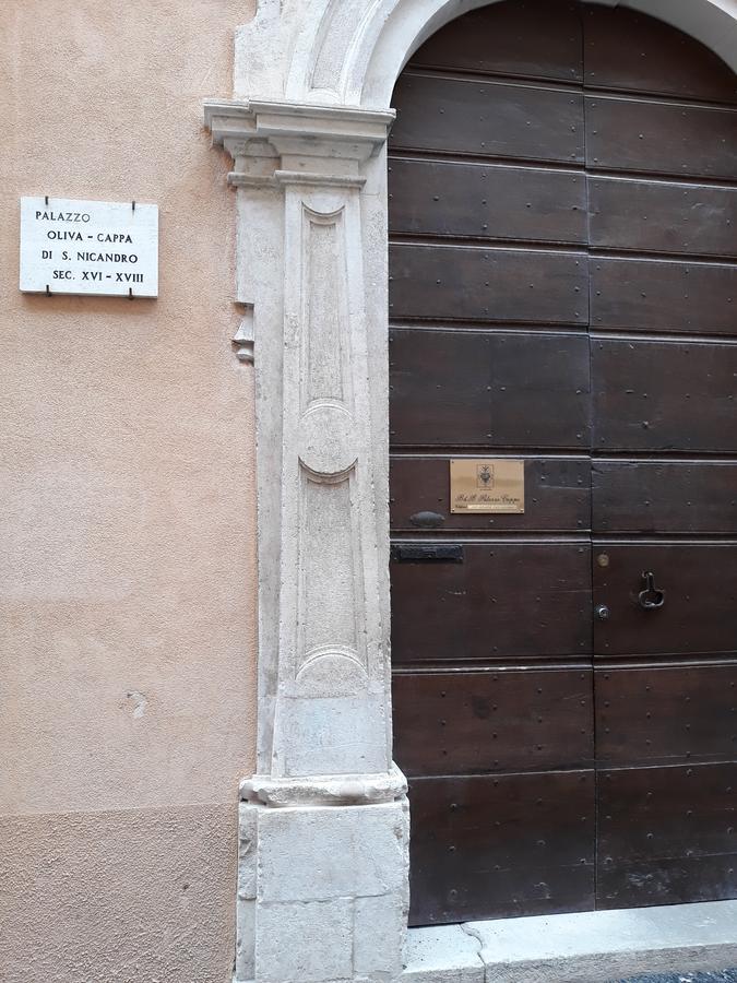 B&B Palazzo Cappa Л'Акуила Экстерьер фото