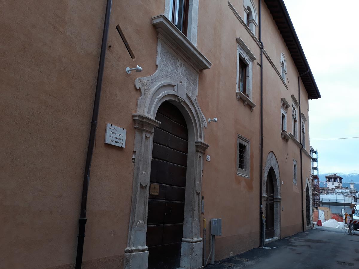 B&B Palazzo Cappa Л'Акуила Экстерьер фото